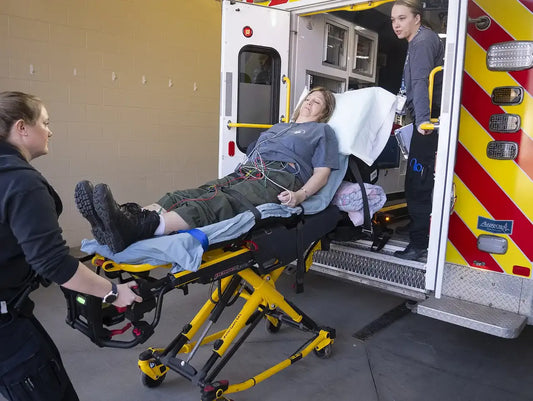 10 Must-Have Items in Your Medical Education Kit