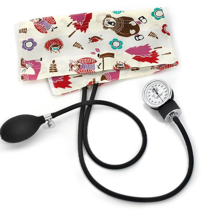 clinical aneroid sphygmomanometer with cream holiday print cuff